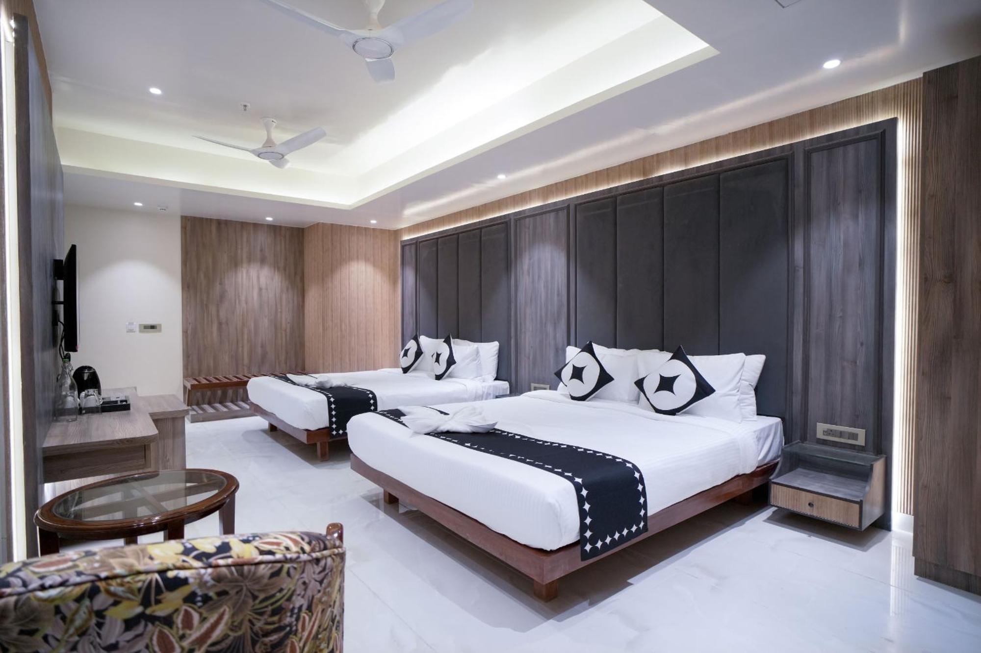Hotel Ivy Plaza Near Igi Airport New Delhi Exterior foto